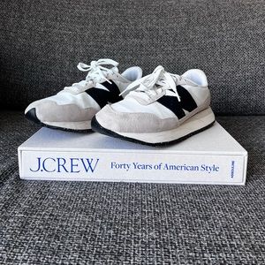 New Balance 237 Sneakers